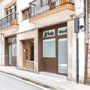 Santa Marina Apartamentuak Zarautz